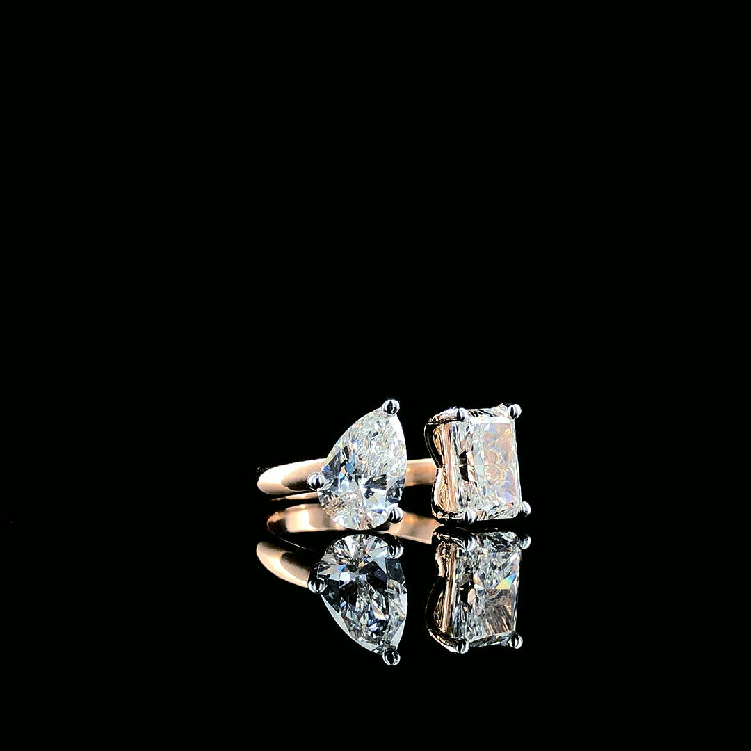 Lab-Grown Diamond Toi et Moi Ring – Pear & Radiant Cut