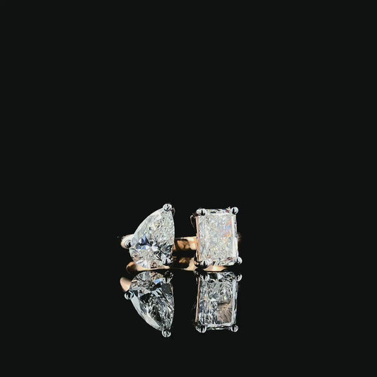 Lab-Grown Diamond Toi et Moi Ring – Pear & Radiant Cut